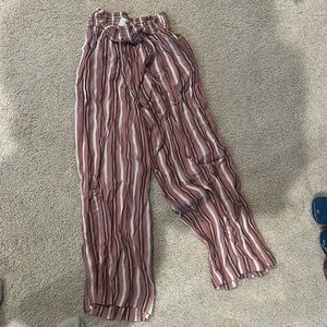 No longer needed. Cute comfy pants I’ve worn once.